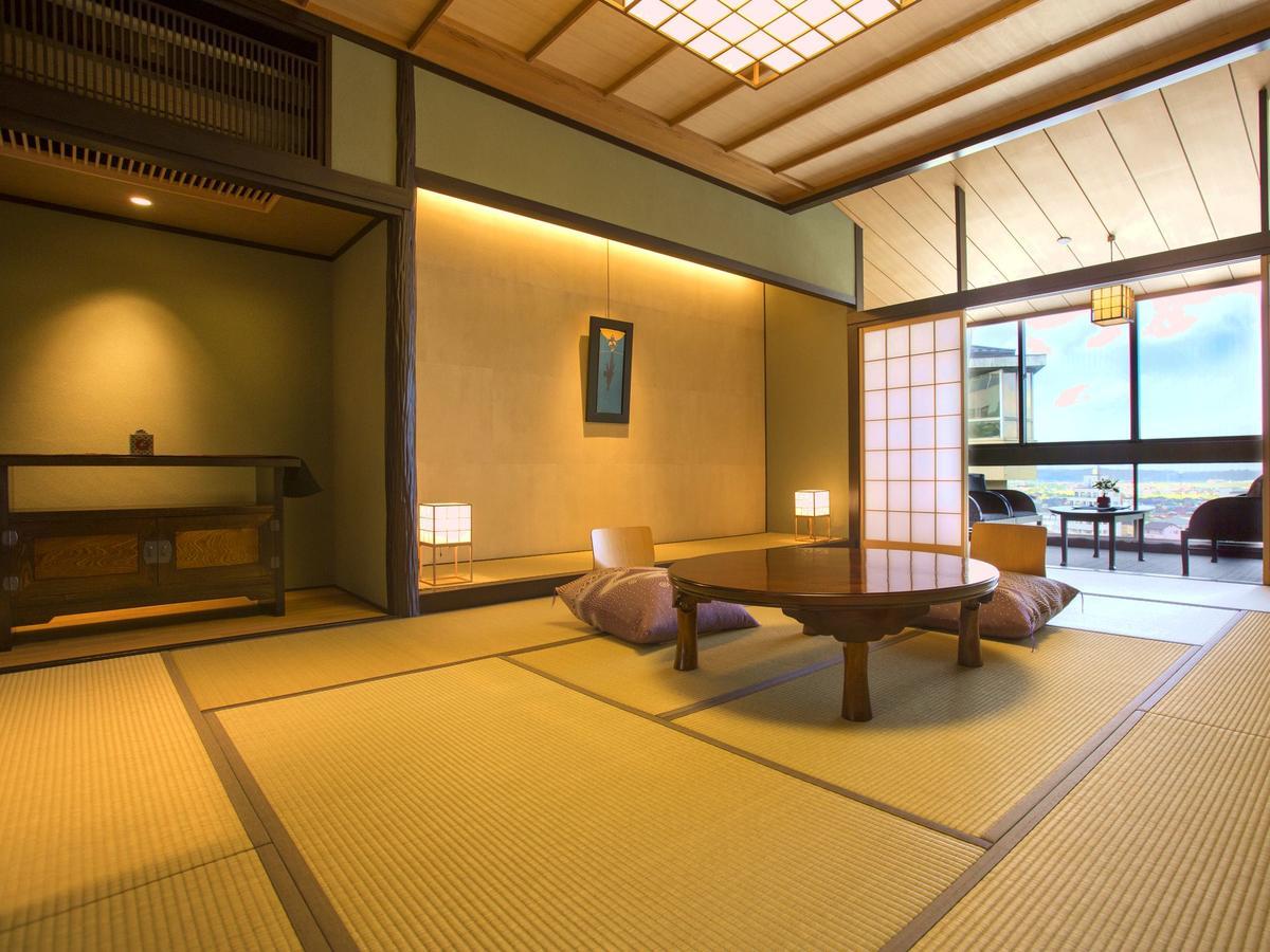 Yamashiro Onsen Midori No Yado Bansyoukaku 호텔 카가 외부 사진