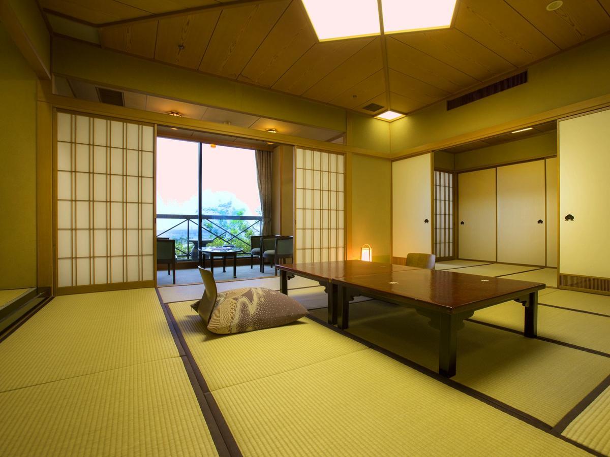 Yamashiro Onsen Midori No Yado Bansyoukaku 호텔 카가 외부 사진